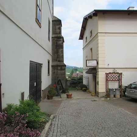 Ubytovani Na Hradbach Broumov Exterior photo